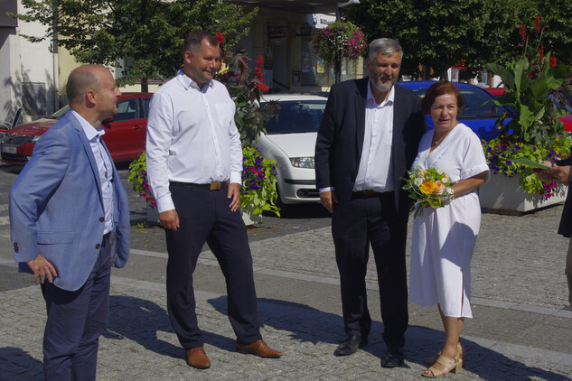 Představitelé města Mladá Boleslav a Středočeského kraje, druhý zleva náměstek primátora Mgr. Daniel Marek.