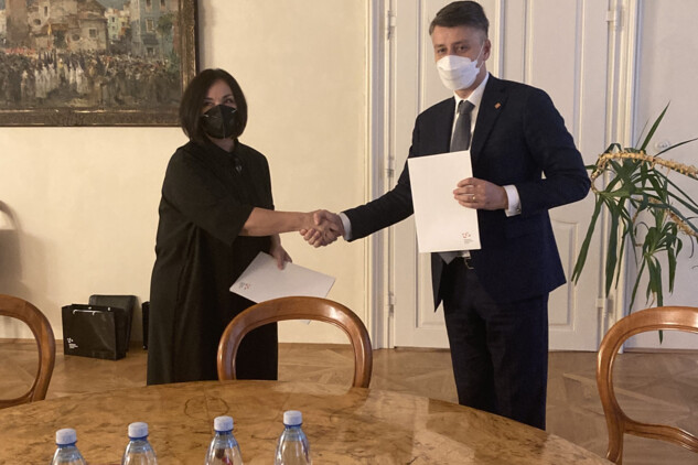 Generální ředitelka NPÚ, Naďa Goryczková, a generální ředitel Správy železnic, Jiří Svoboda
