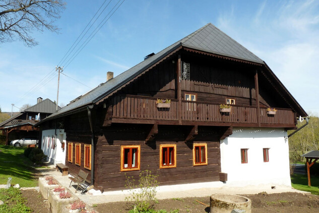 Dobrá, čp. 5 – šumavský dům ovlivněný alpskou architekturou | © NPÚ ÚOP ČB, Eva Zuzáková, 2017