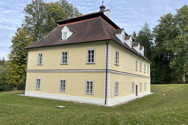 Zámeček Terezínov v Albeři u Nové Bystřice, stav po restaurování, 2023