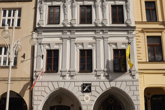 Dům na nároží ulice Svinenské (dnes Karla IV.) a Kněžské, který v letech 1613-1648 patřil kronikáři Davidovi ze Sternecku | © NPÚ ÚOP ČB