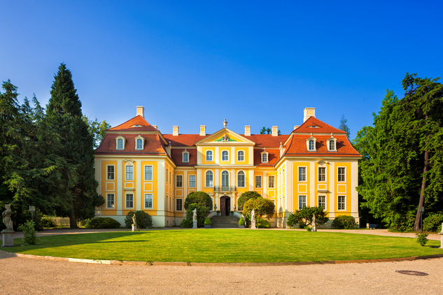 Barokní zámek Ramennau. Zdroj: Staatliche Schlösser, Burgen und Gärten Sachsen gemeinnützige GmbH. Foto nepodléhá licenci Creative Commons.