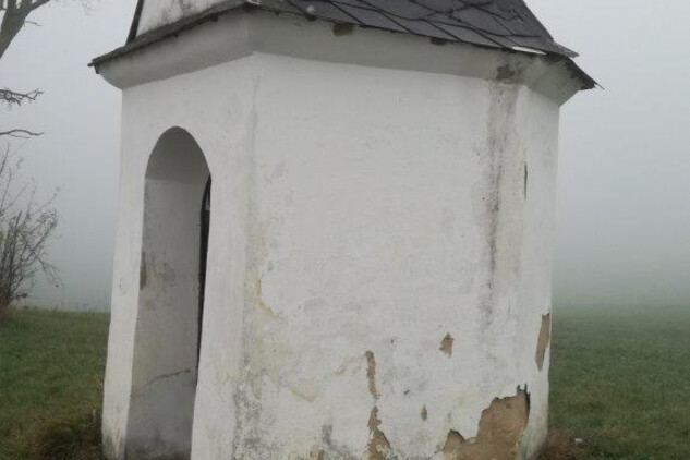 Kaple v Zadním Arnoštově před obnovou | © Foto Václav Paukrt