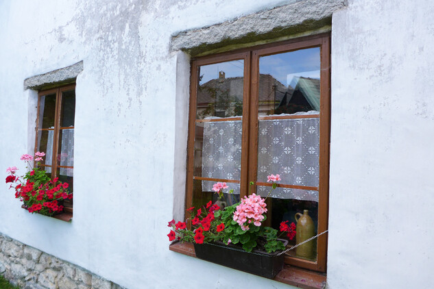 Bývalý venkovský ateliér a exteriérová galerie umělecké a manželské dvojice Míly Doleželové a Jiřího Mareše v Klátovci 