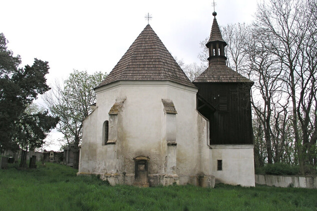 Minice, areál kostela sv. Martina 2007