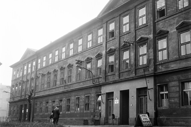 10. Škola
