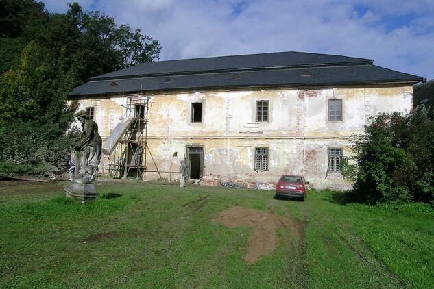 Exteriér letohrádku – stav v roce 2010